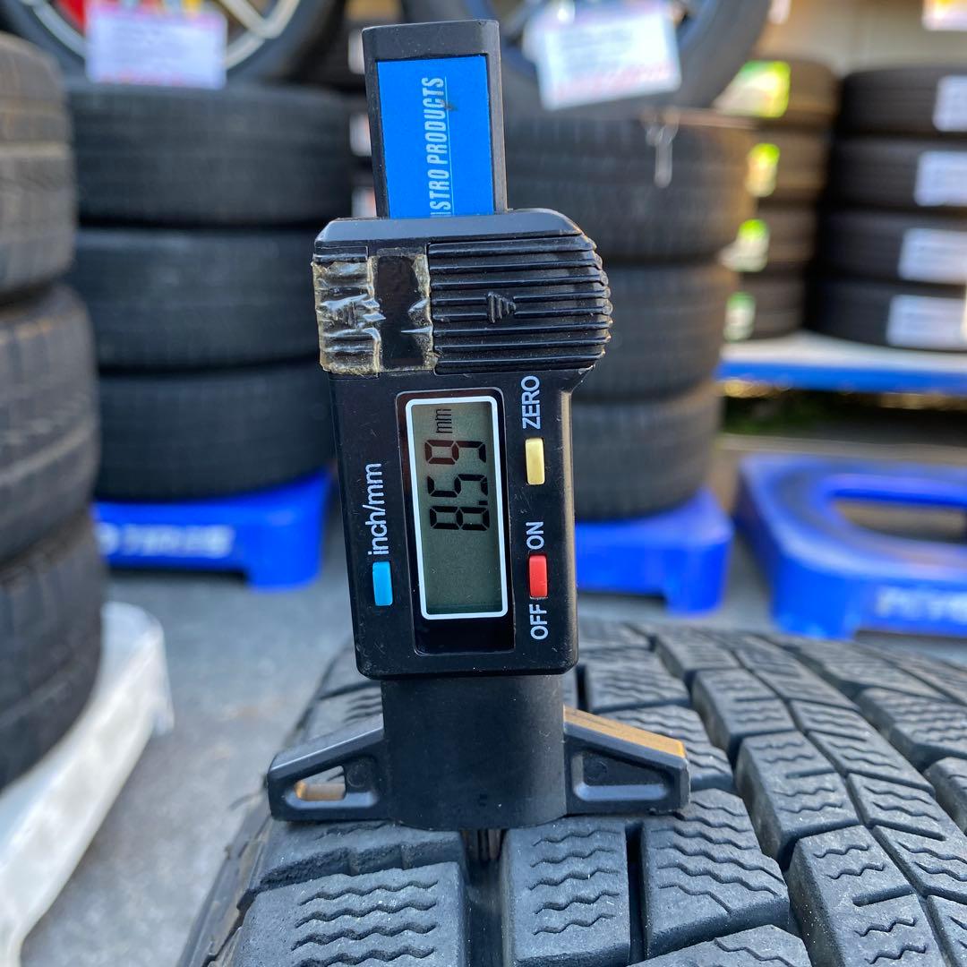 中古バリ溝ダンロップスタッドレスセット215/65R16 30系ヴェルファイア等