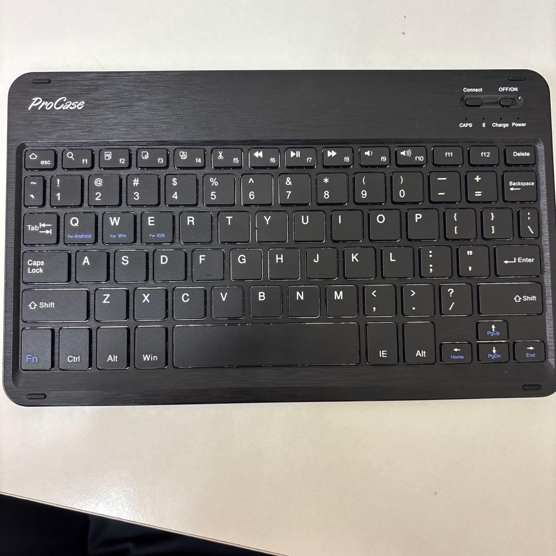 Apple iPad 本体 ブルー　第10世代　　64GB