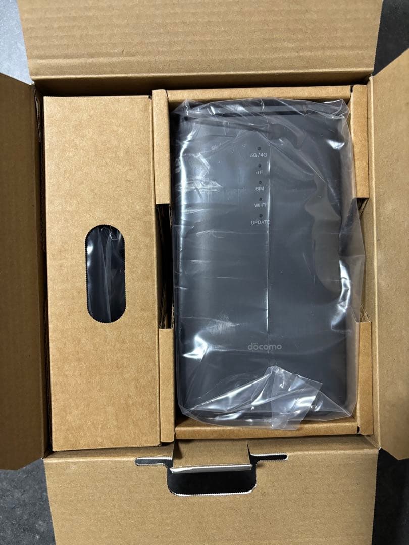 【新品未使用】docomo  5G HR02セット