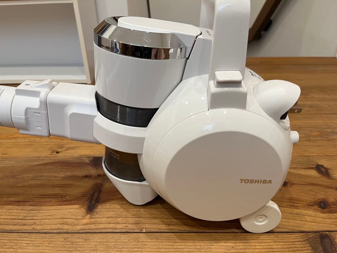 TOSHIBA サイクロン掃除機 トルネオVC-S610X ホワイト