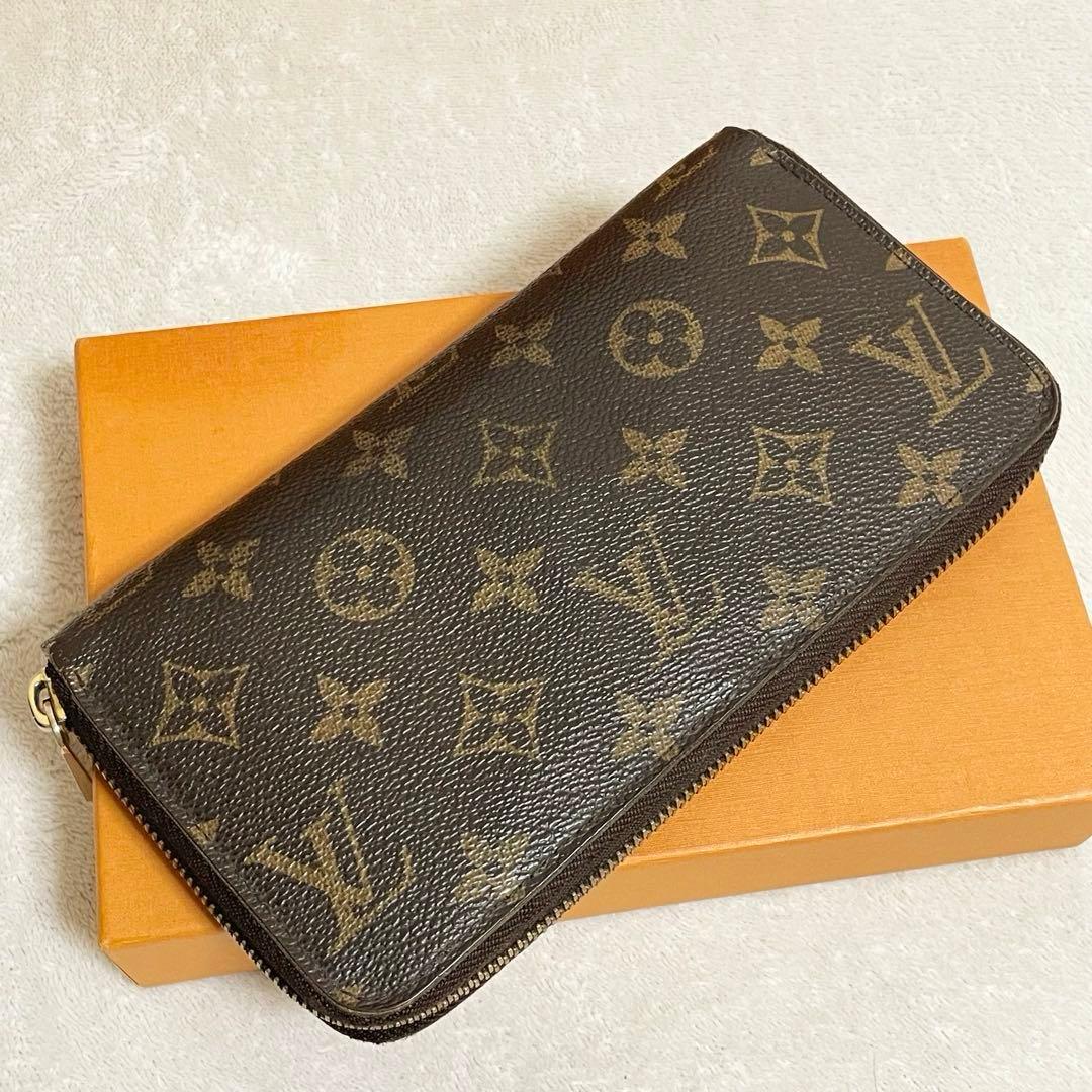 ルイヴィトン　モノグラム　長財布　ジッピーウォレット　ラウンドファスナー