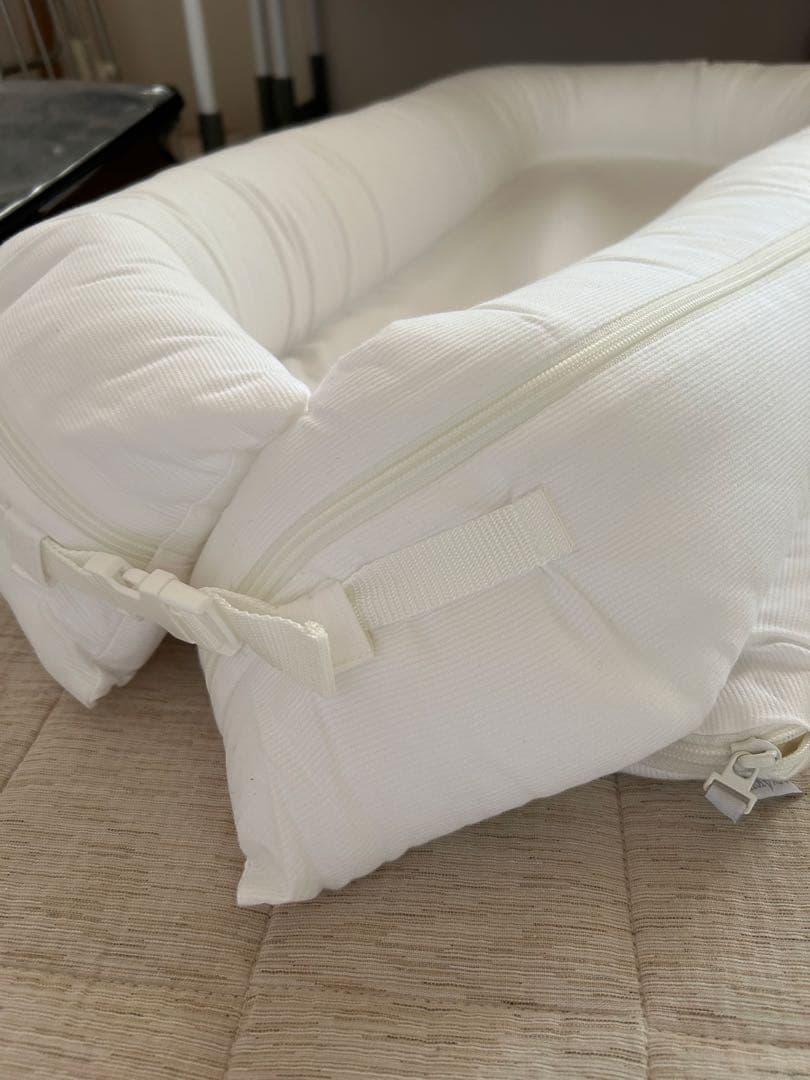 DockATot Deluxe+ Dock ホワイト