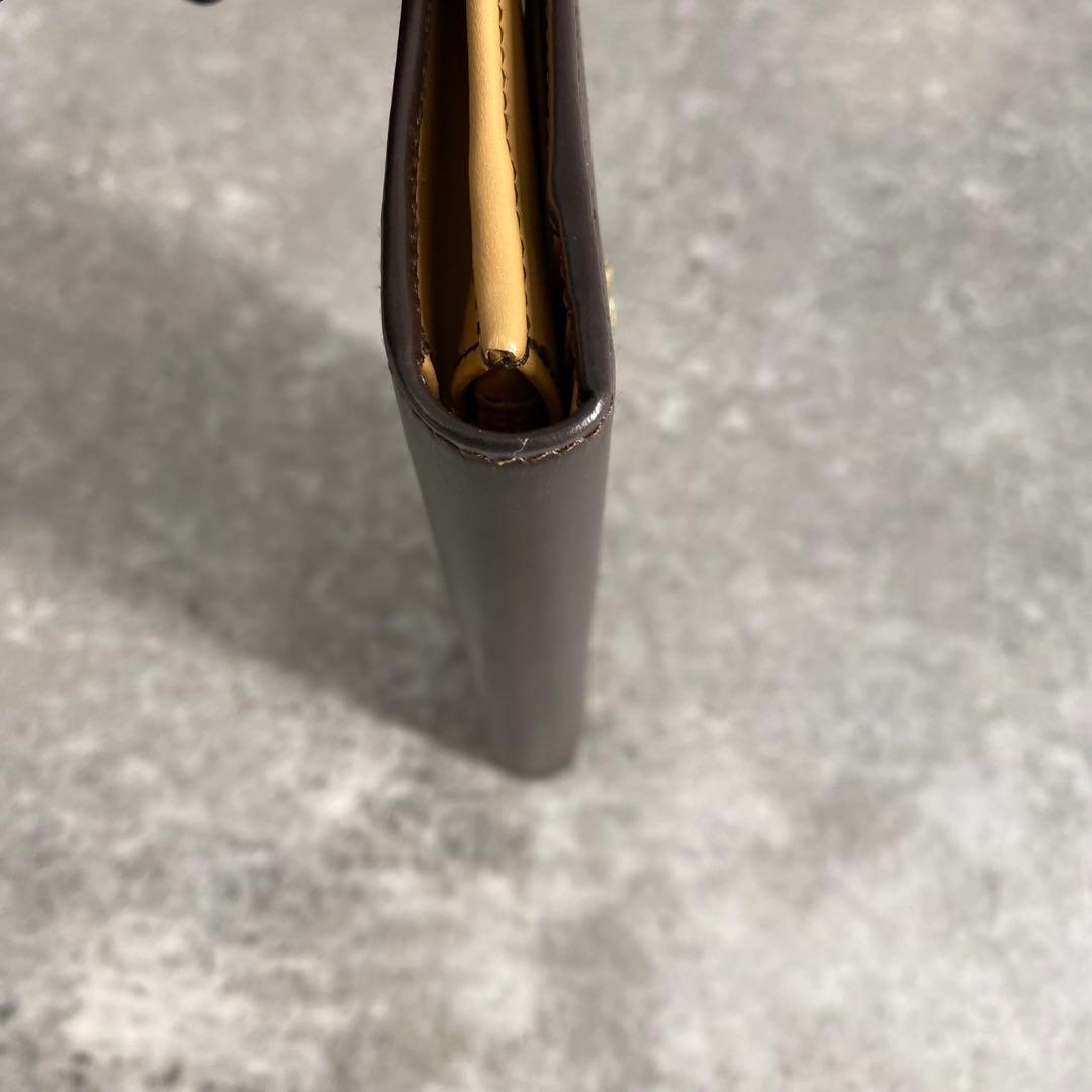 美品 フェラガモ ゴールド ガンチーニ 二つ折り 長財布 ブラウン