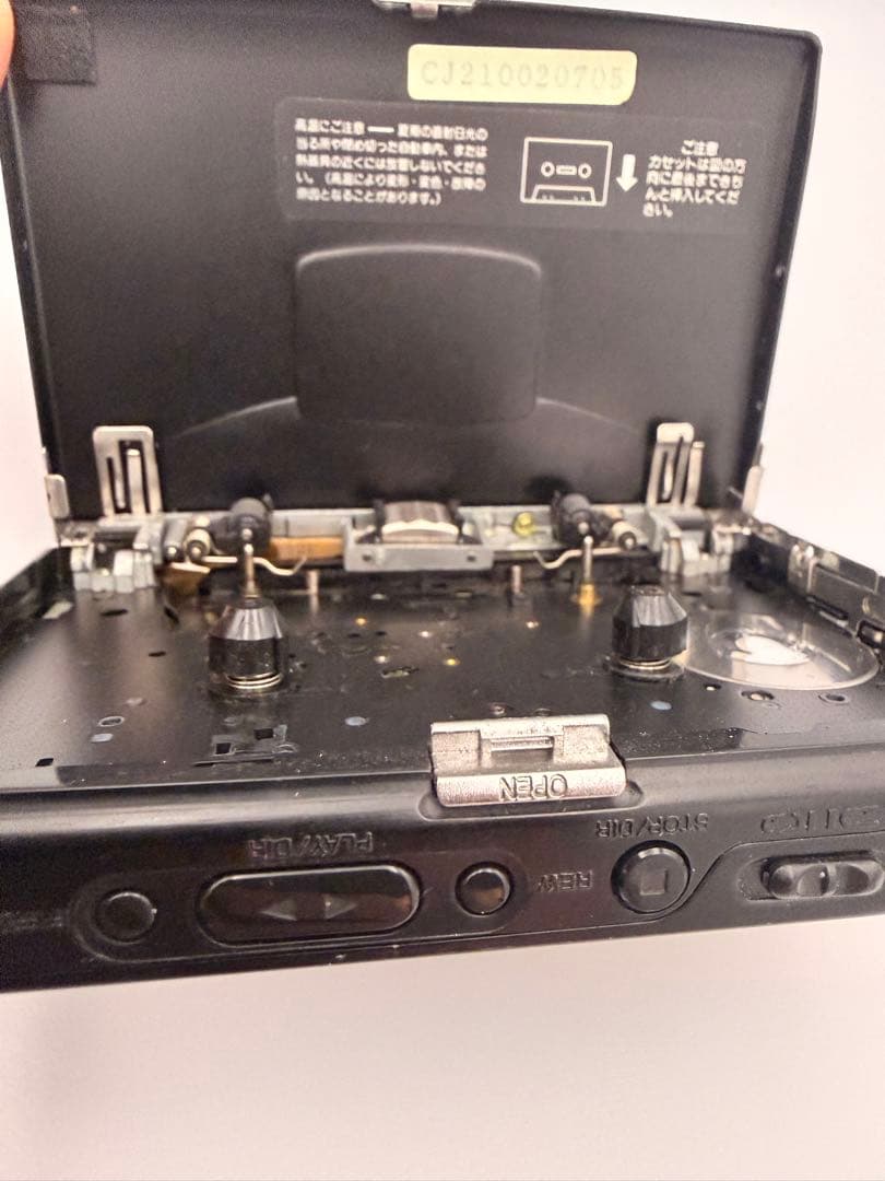 ジャンク品アイワAIWA HS-PX610カセットプレーヤー 乾電池アダプター付