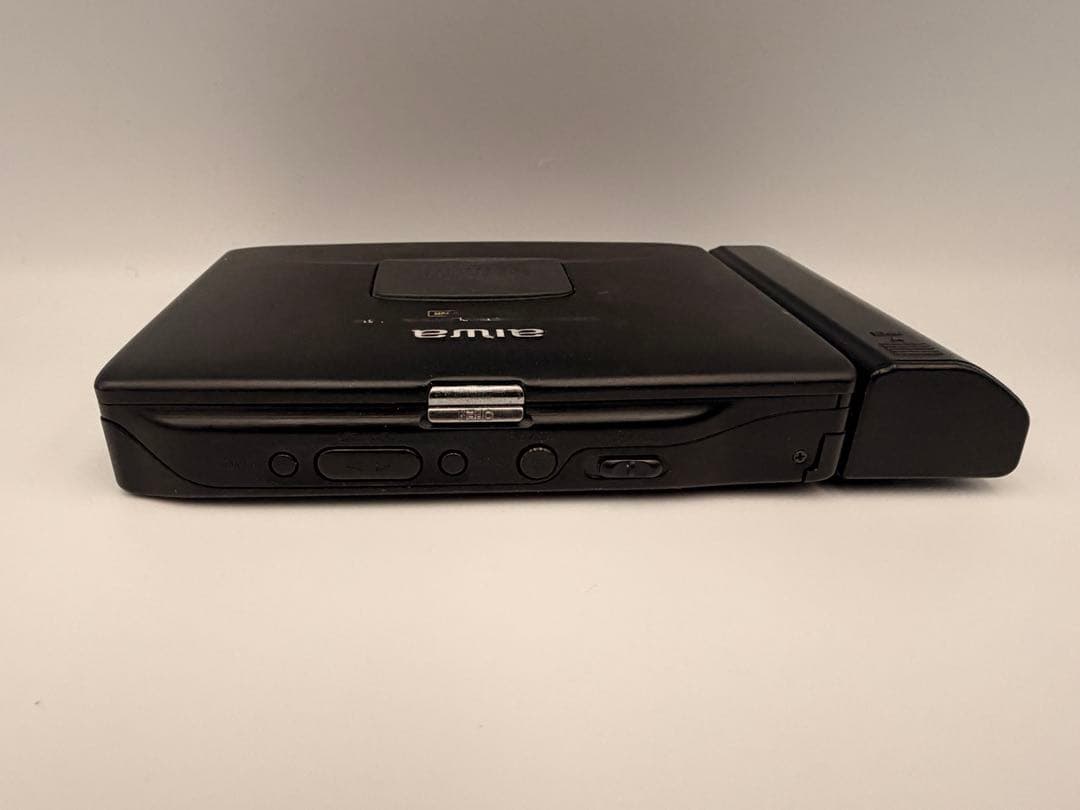 ジャンク品アイワAIWA HS-PX610カセットプレーヤー 乾電池アダプター付