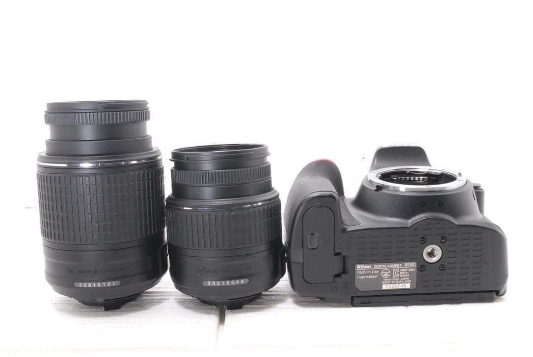 美品❤️ショット数3864回✨Nikon D5300ダブルズームセット 元箱付