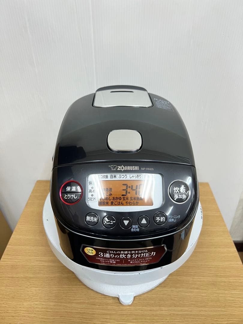 象印 圧力IH炊飯ジャー NP-RN05 ブラック 3合 2024年製