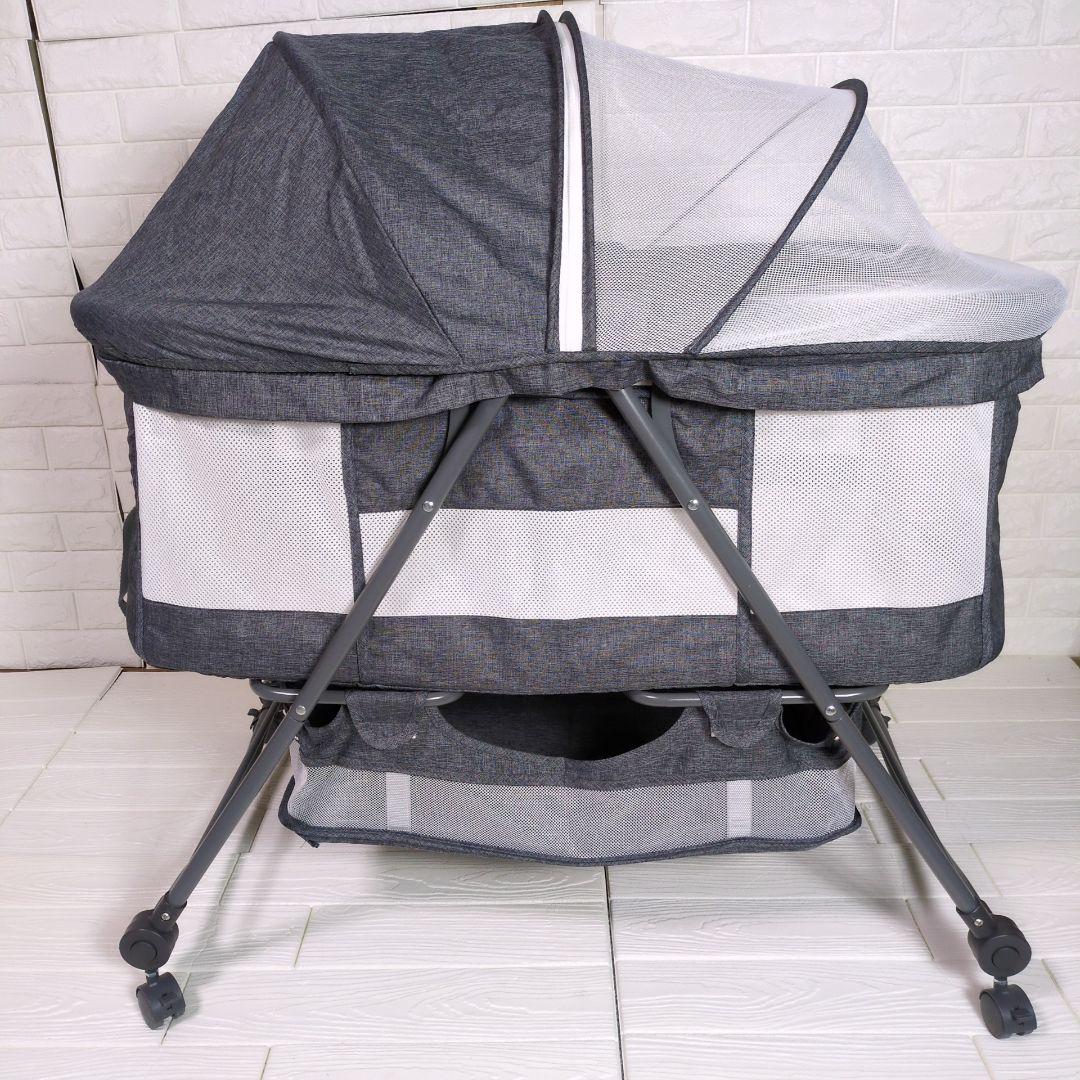 ◎美品◎　UBRAVOO ベビーベッド 折りたたみ式　キャスター付き