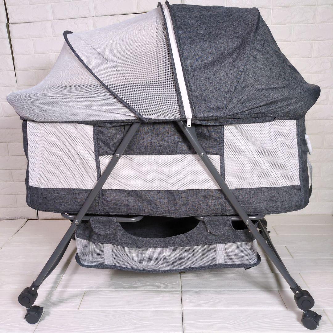 ◎美品◎　UBRAVOO ベビーベッド 折りたたみ式　キャスター付き