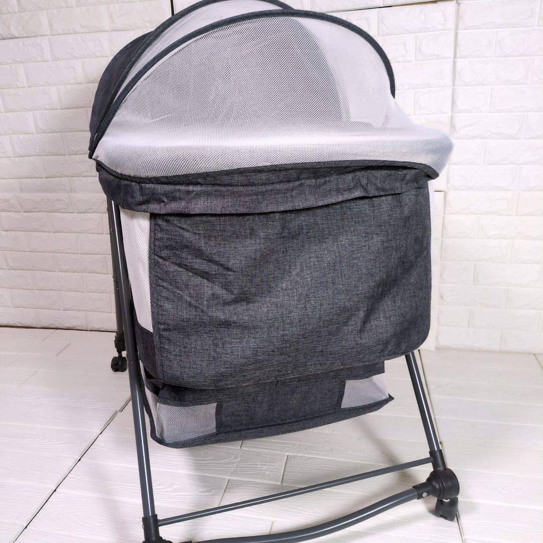 ◎美品◎　UBRAVOO ベビーベッド 折りたたみ式　キャスター付き