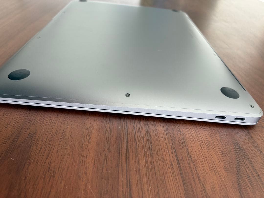 MacBook Air 13inch スペースグレー