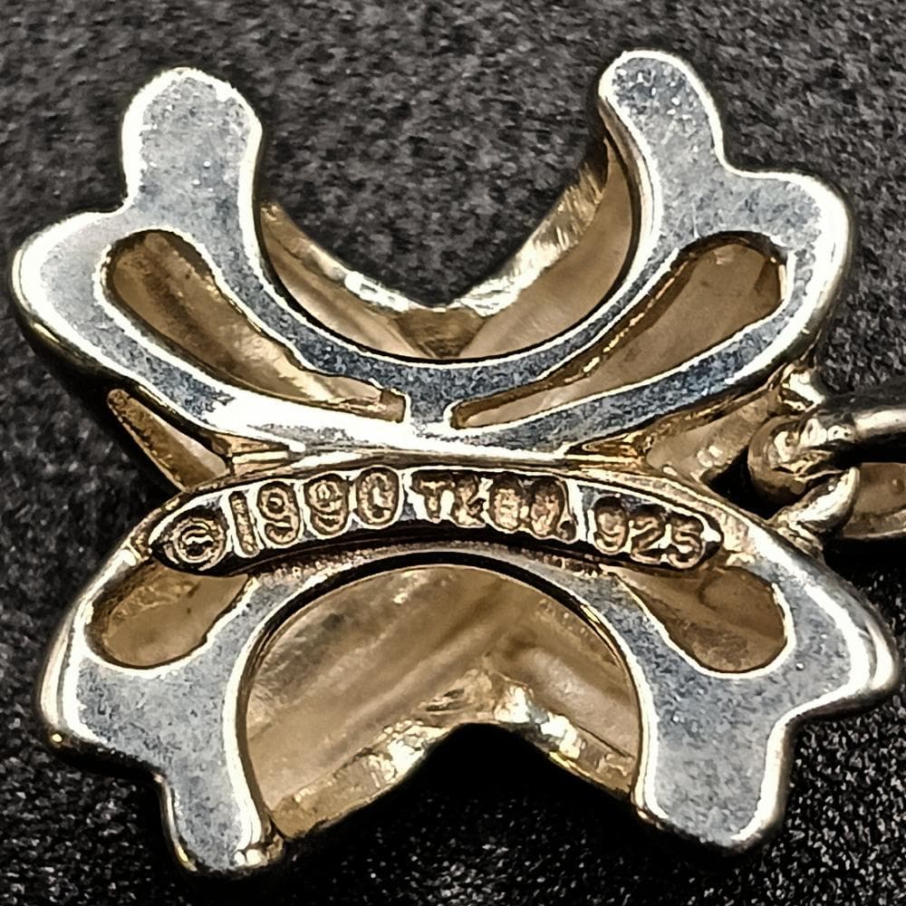 TIFFANY & Co. SV925 シグネーチャー クロスネックレス