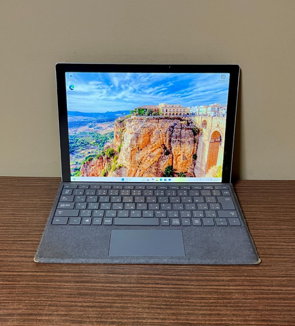 【高速・高解像度・LTE対応】Surface Pro 5 8GB/256GB