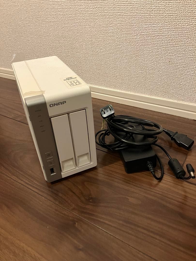 外付けハードディスク・ドライブ QNAP TS-220 NAS