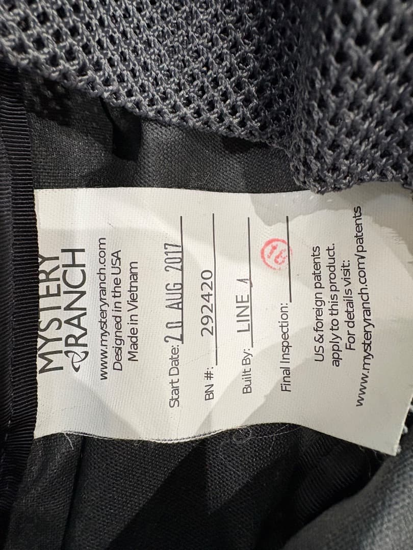 ミステリーランチ　リュック　フロント