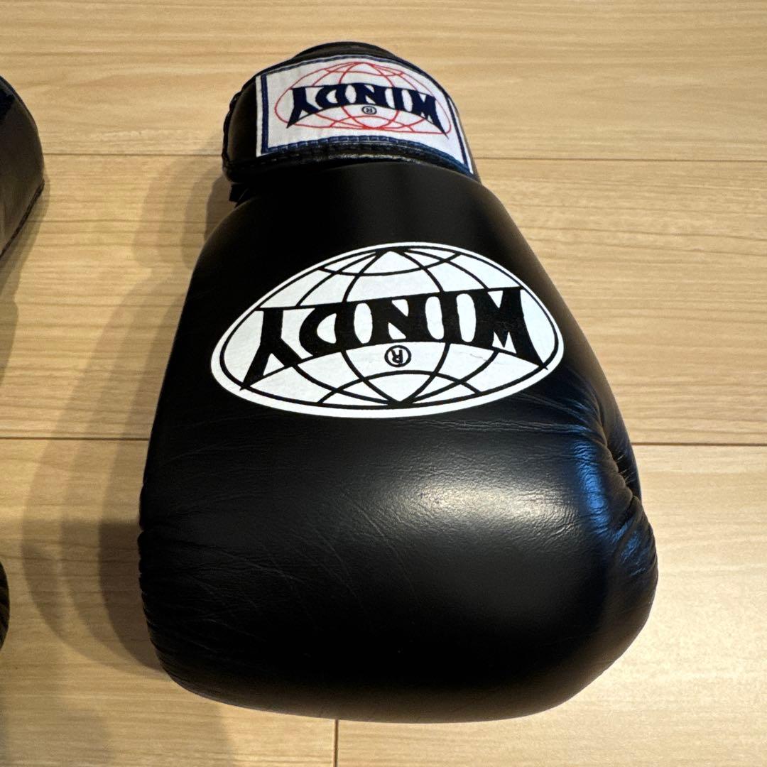 WINDY ボクシンググローブ 10 oz ブラック