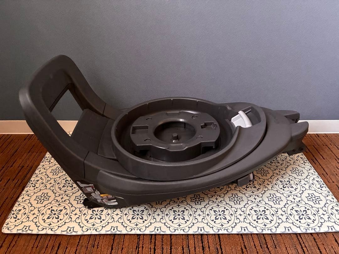 コンビ THE S plus ISOFIX エッグショック ZB-750