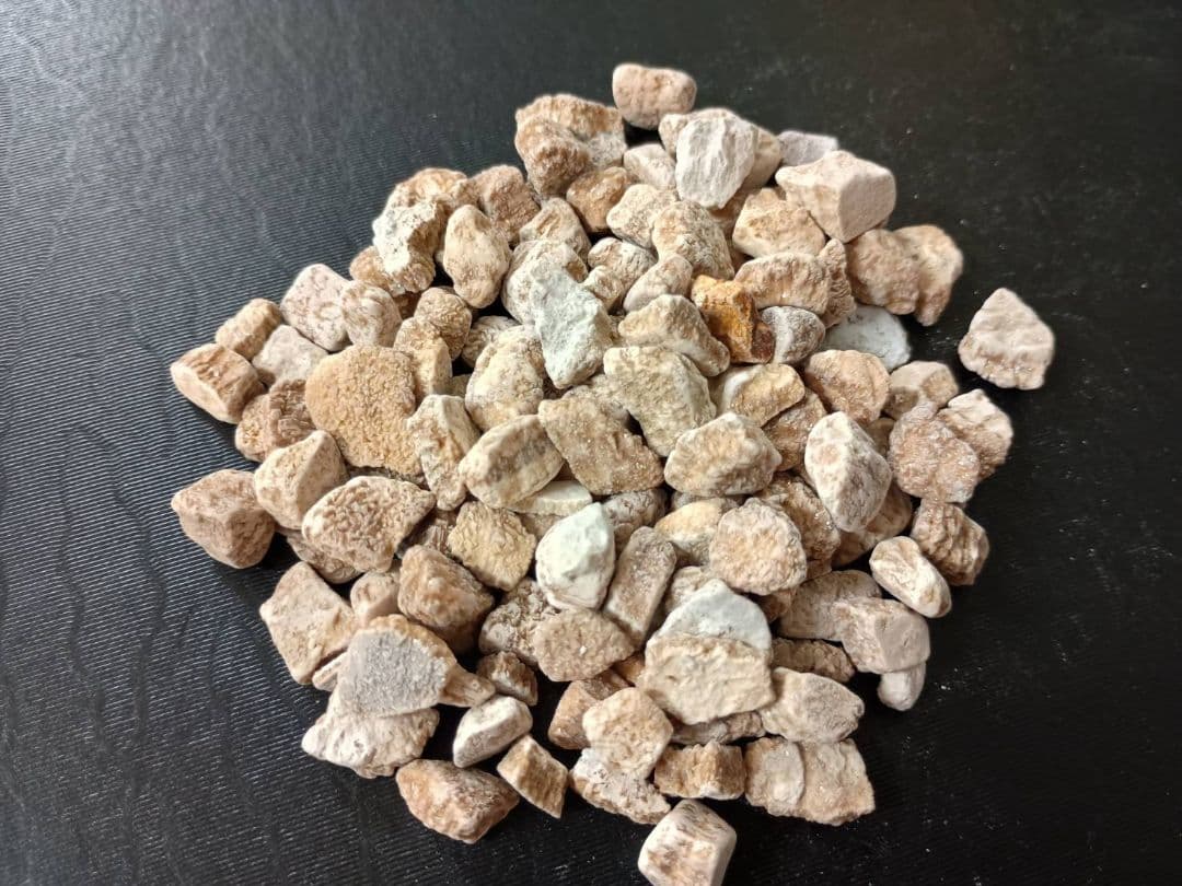 ★秋田発『北投石』２０４グラム 100%本物!!秋田玉川温泉産✨年末年始セール✨