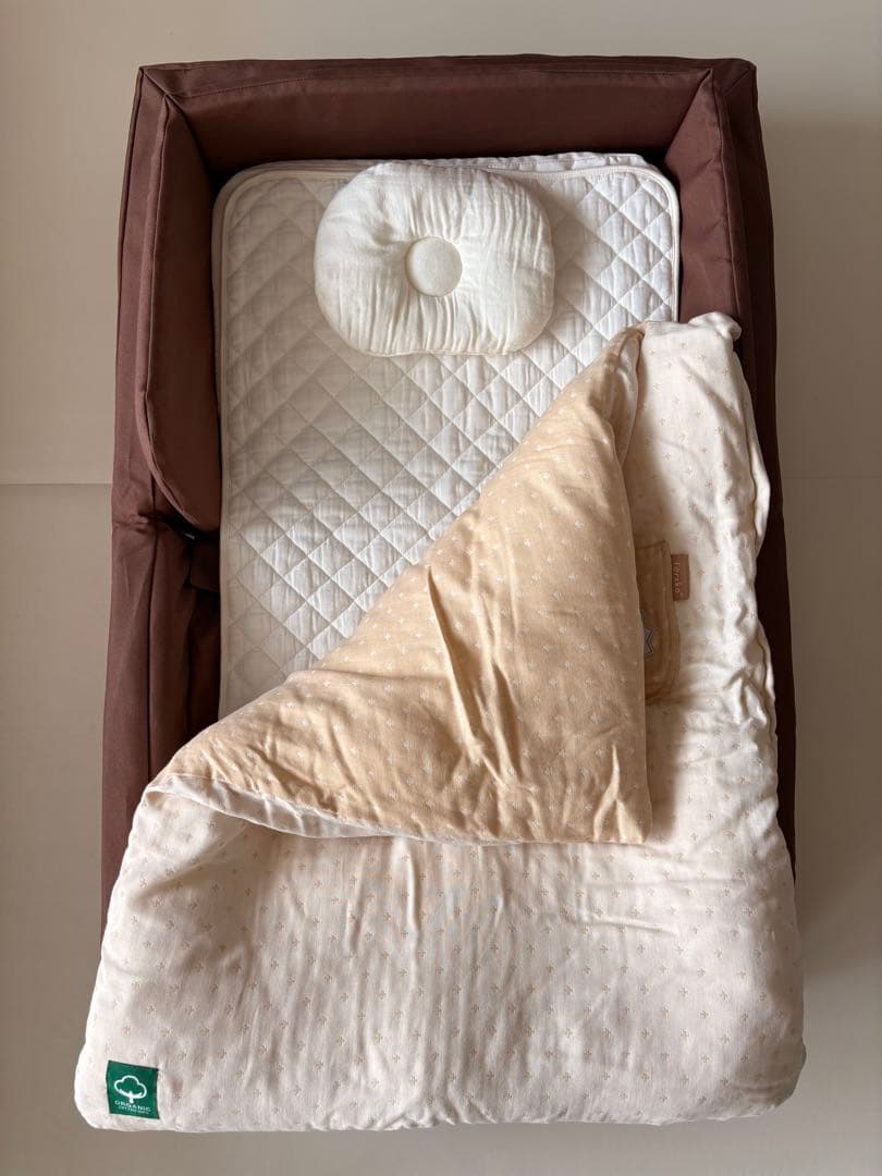 ファルスカ farska コンパクトベッド オーガニック モカ ブラウン 新生児