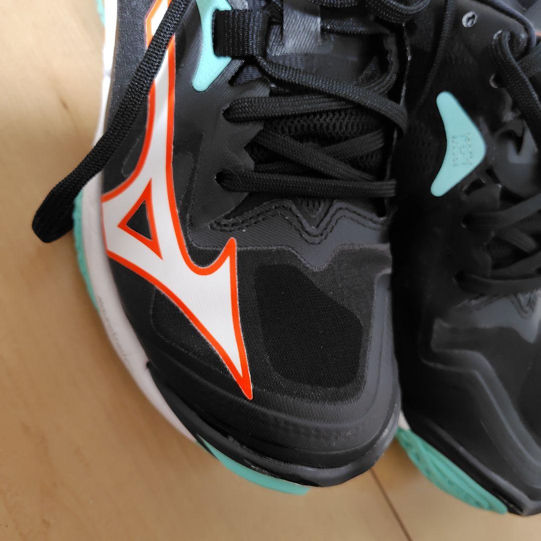 【ミズノ直営店限定】ウエーブライトニング Z8(バレーボール)　　24.5cm