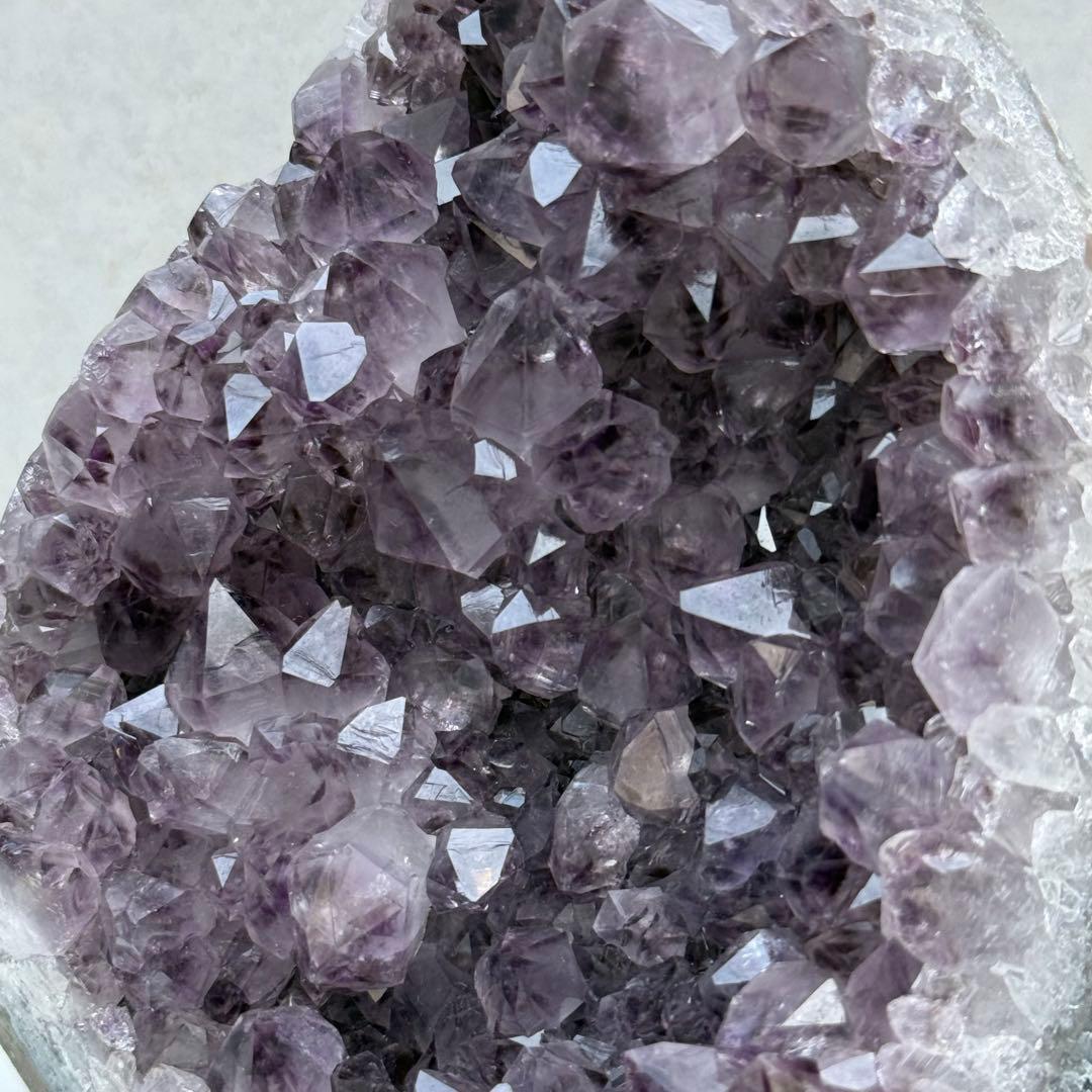 1.4kg! 大きめ アメジストドーム ジオード 紫水晶 風水 天然石