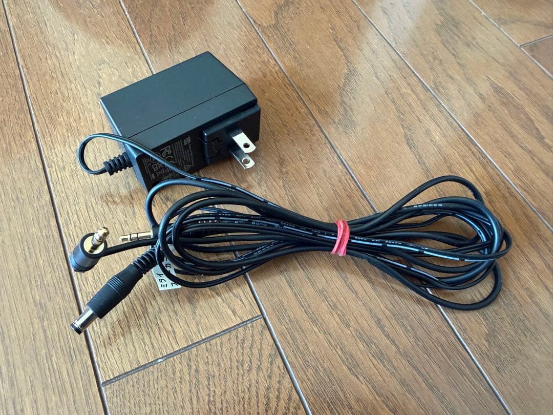 MIRAI スピーカー 本体と付属品