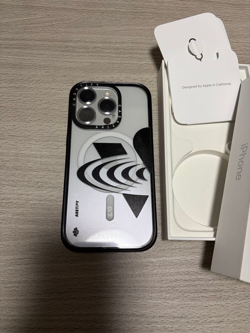 iPhone15 Pro 256GB ホワイトチタニウム