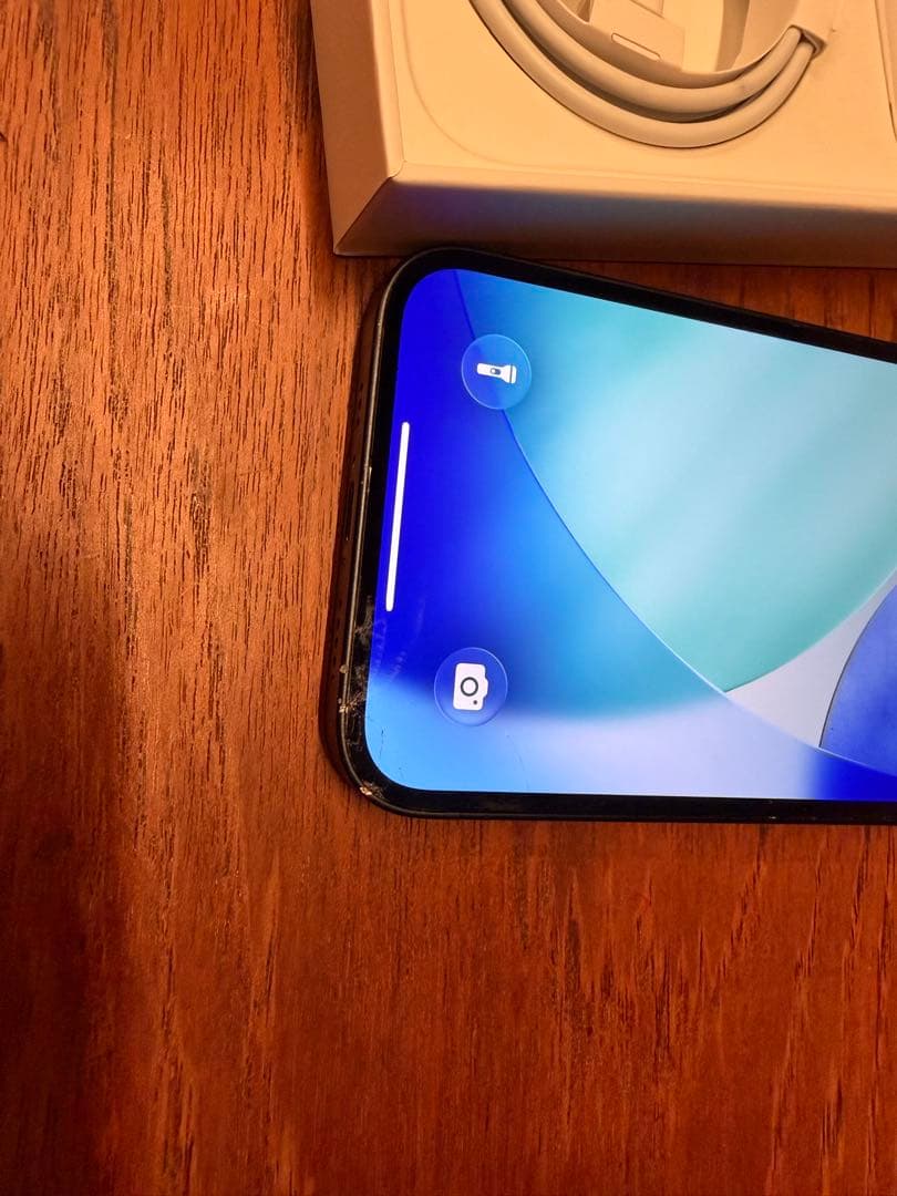 Apple iPhone 14 128G本体 画面ひび割れあり　ケースつき