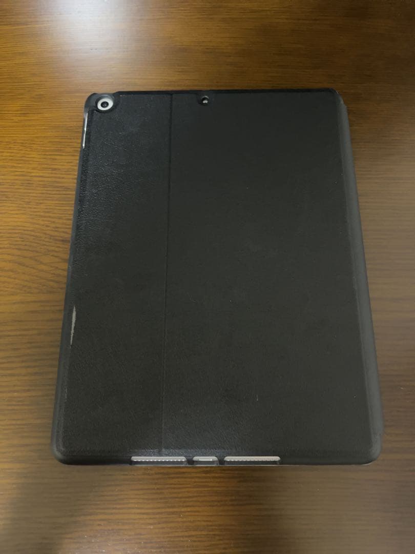 iPad(第9世代) 64GB Wi-Fiモデル　シルバー　バッテリー最大92%