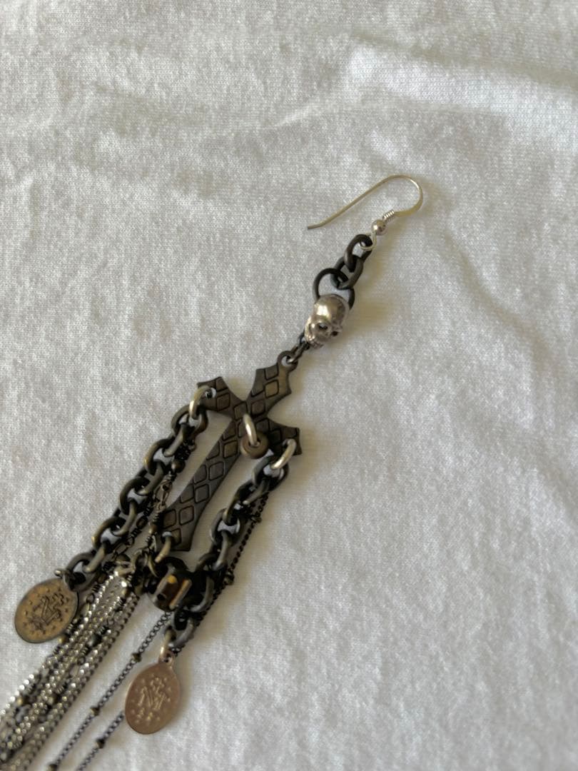 ガンダ gunda スカル ドクロ 十字架 ピアス 片耳