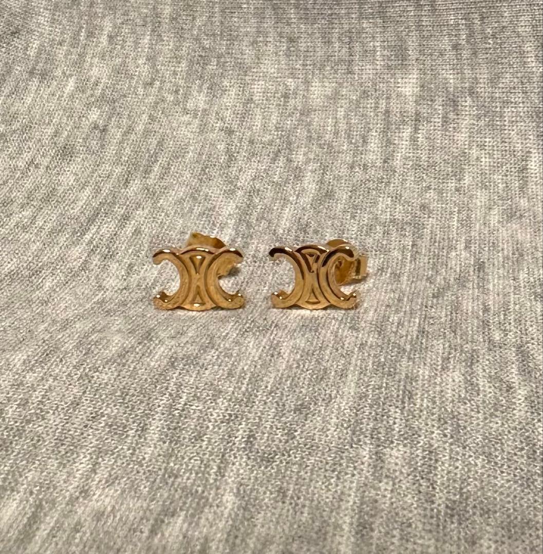 （⚠️片耳のみの販売となります!!）CELINE ゴールド スタッドピアス