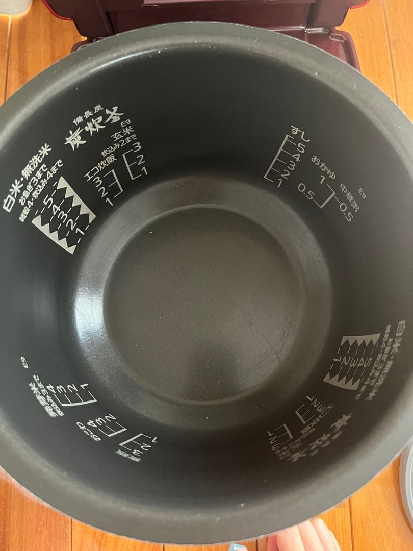 三菱 IH 炊飯器 5.5合炊き NJ-XE10E7-R 本炭釜 2019年製