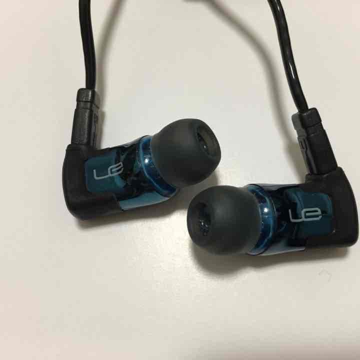 イヤホン Ultimate Ears TripleFi 10 NoiseIsolating
