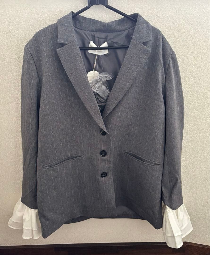 Chico【yuzuコラボ企画】取外し可 / 袖フリルオーバージャケット