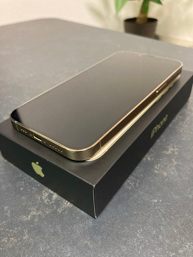 【美品】Apple iPhone13 Pro 128GB SIMフリー　ゴールド