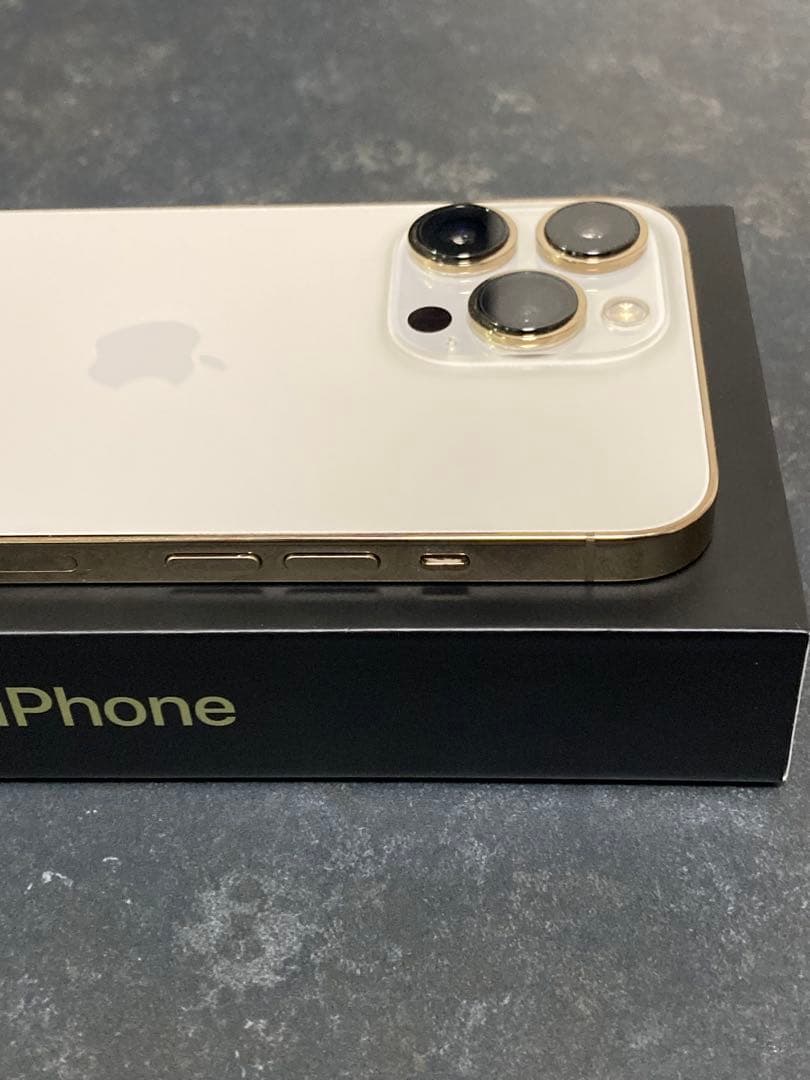 【美品】Apple iPhone13 Pro 128GB SIMフリー　ゴールド