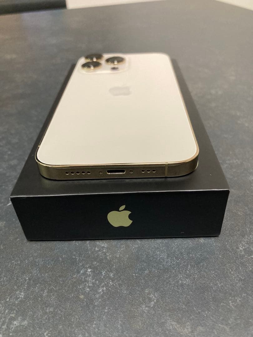 【美品】Apple iPhone13 Pro 128GB SIMフリー　ゴールド