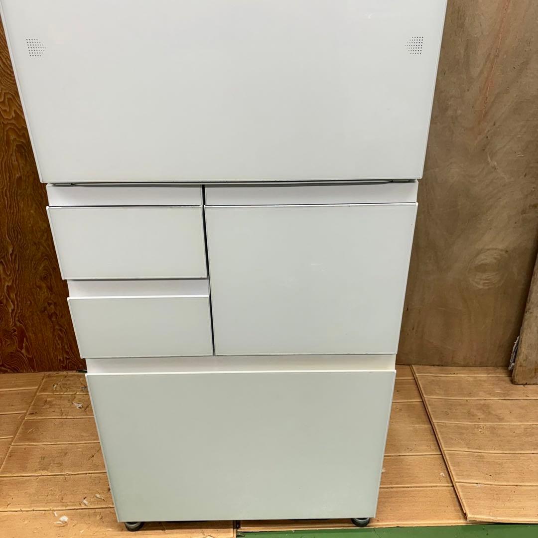 181Y シャープ　大型冷蔵庫 500L〜600L 自動製氷器付き　5ドア