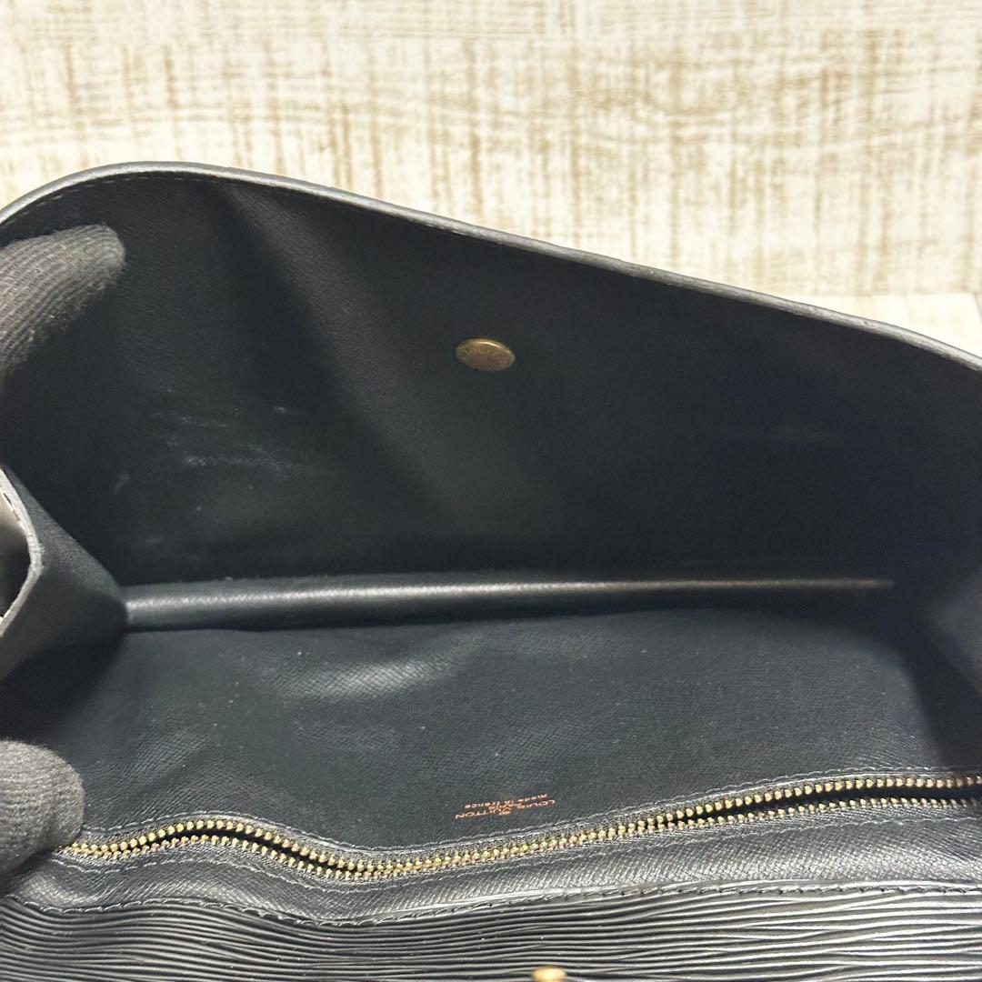 LOUIS VUITTON ヴィトン エピ モンテーニュ セカンドバッグ