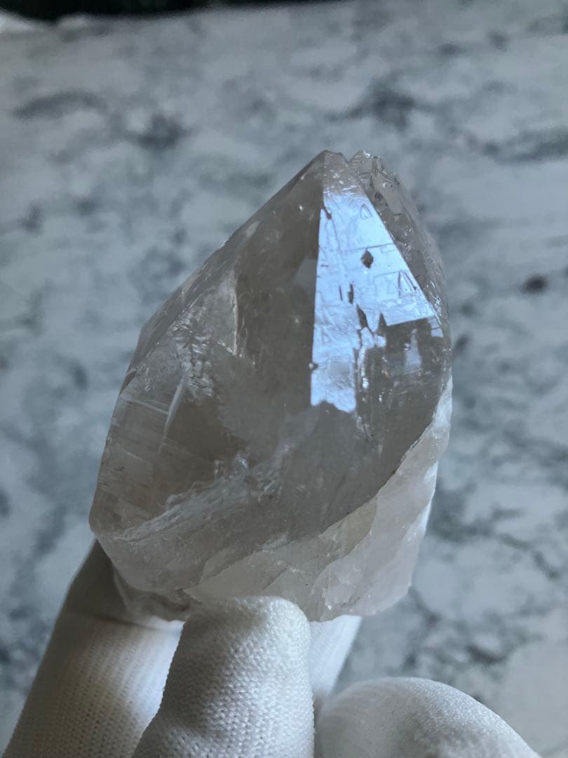 ガネーシュヒマール産水晶（最大幅約7.4cm、重量約151g）