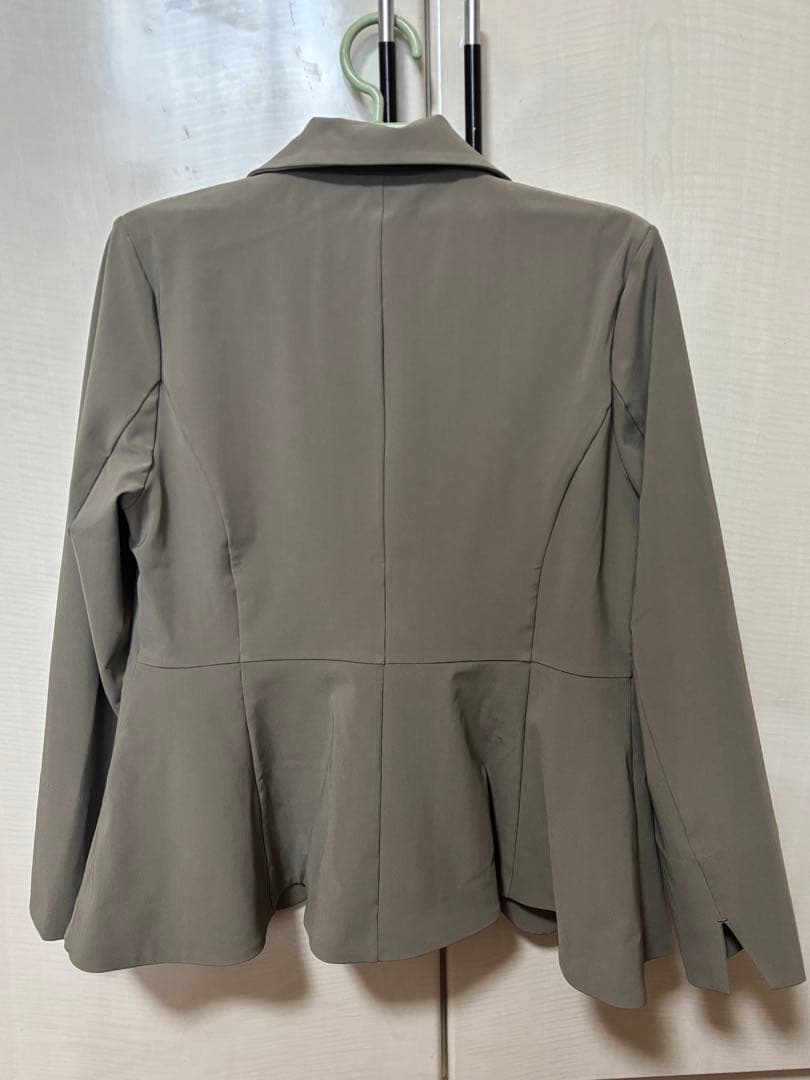 【新品タグ付き】SERPENTINA 撥水パートナージャケット　ペールカーキ