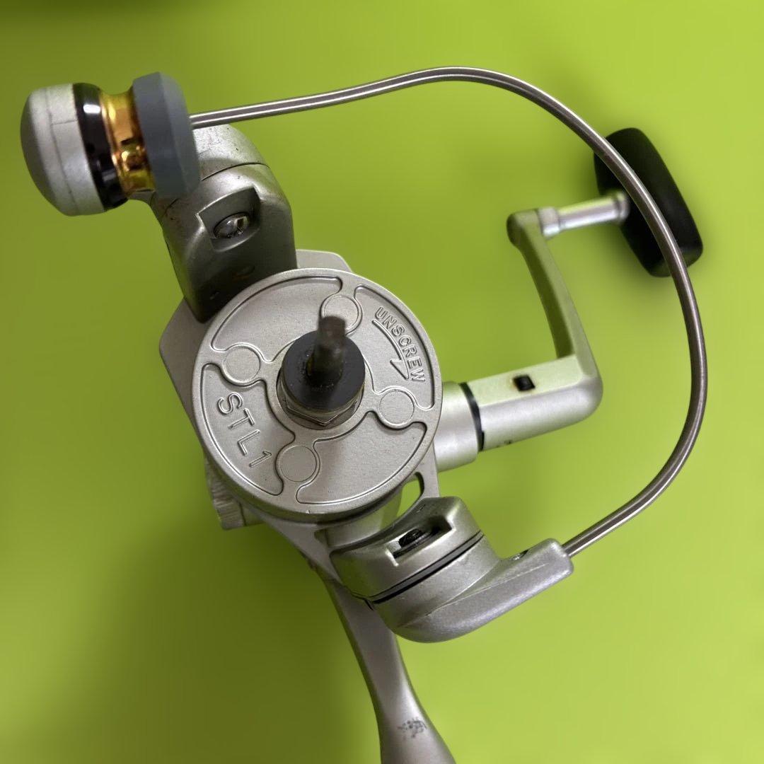 と*し様 ✴️初代ステラ1000 スピニングリール シルバー