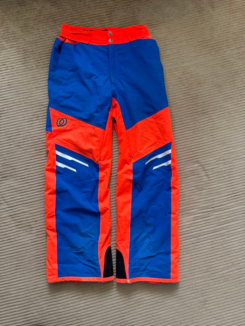 （限定販売品）オンヨネ　デモモデル　 ウェア　上下セット　Ｍサイズ