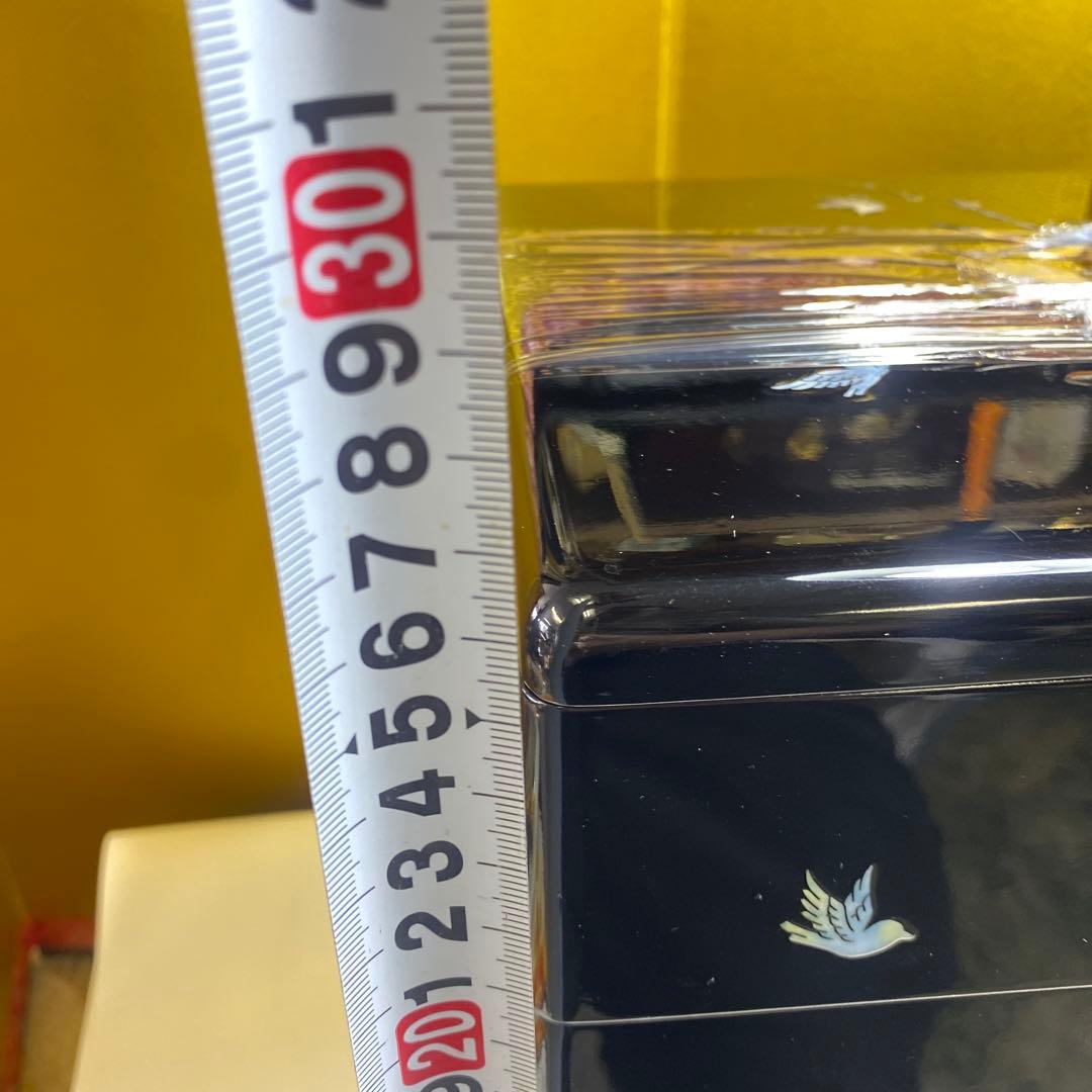 螺鈿細工，漆器 重箱 桜の象嵌