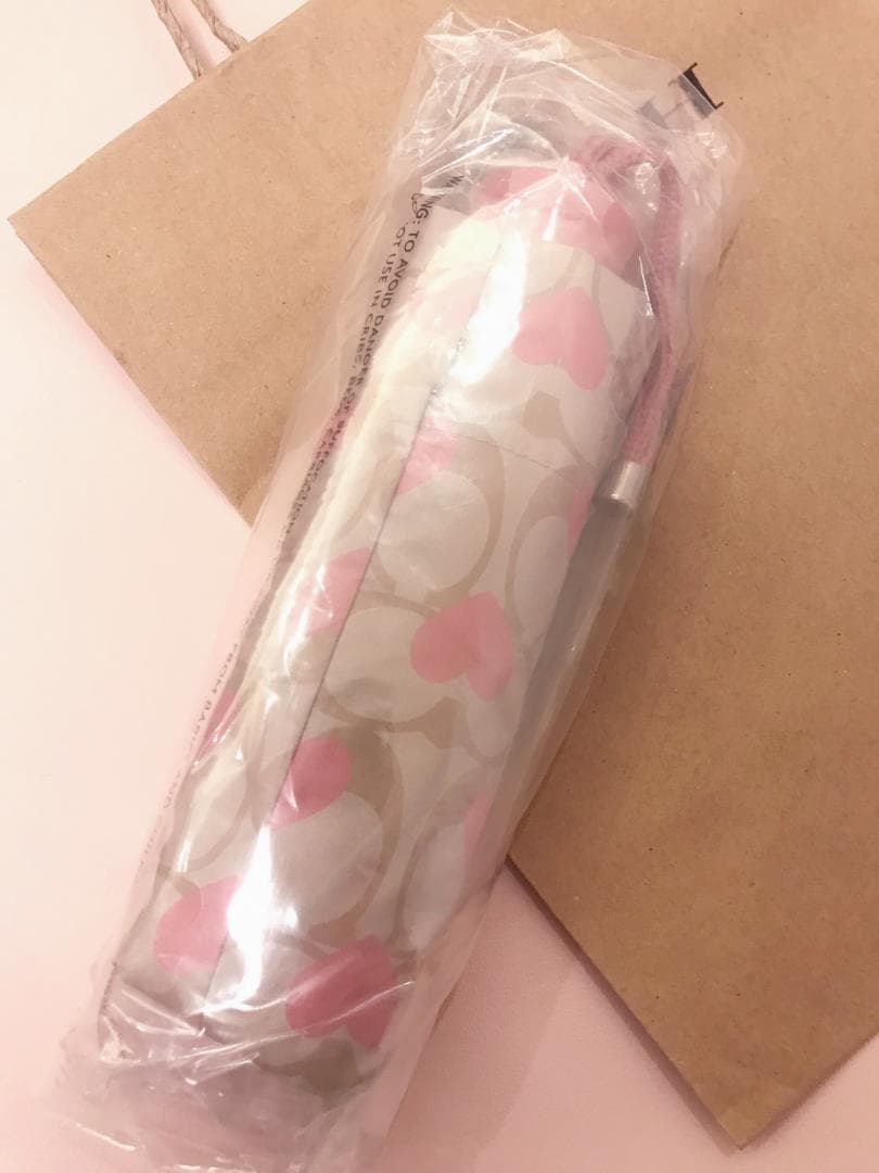 ともこ 新品coach UVカット ミニ アンブレラ シグネチャー ハート