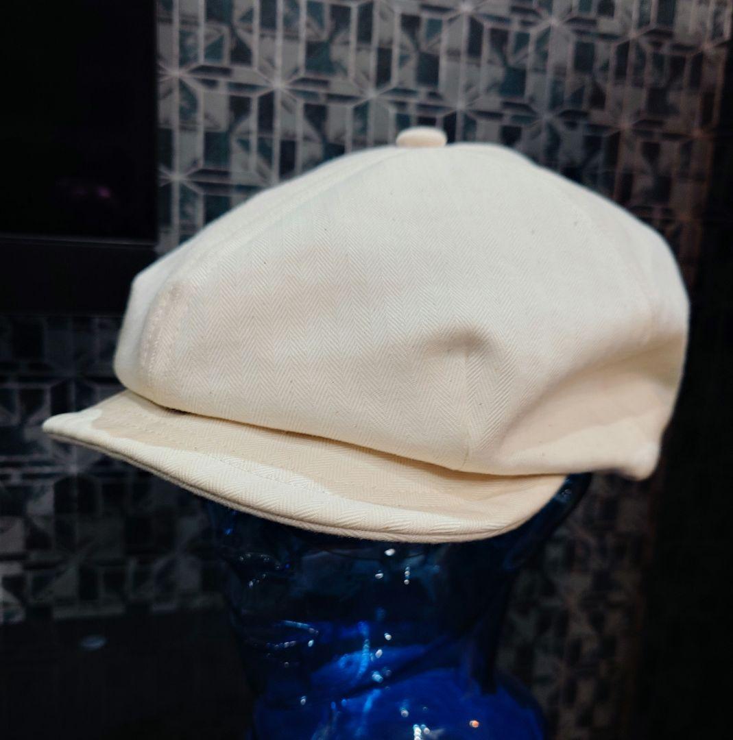 フリーホイーラーズ、キャスケット(ホワイト)