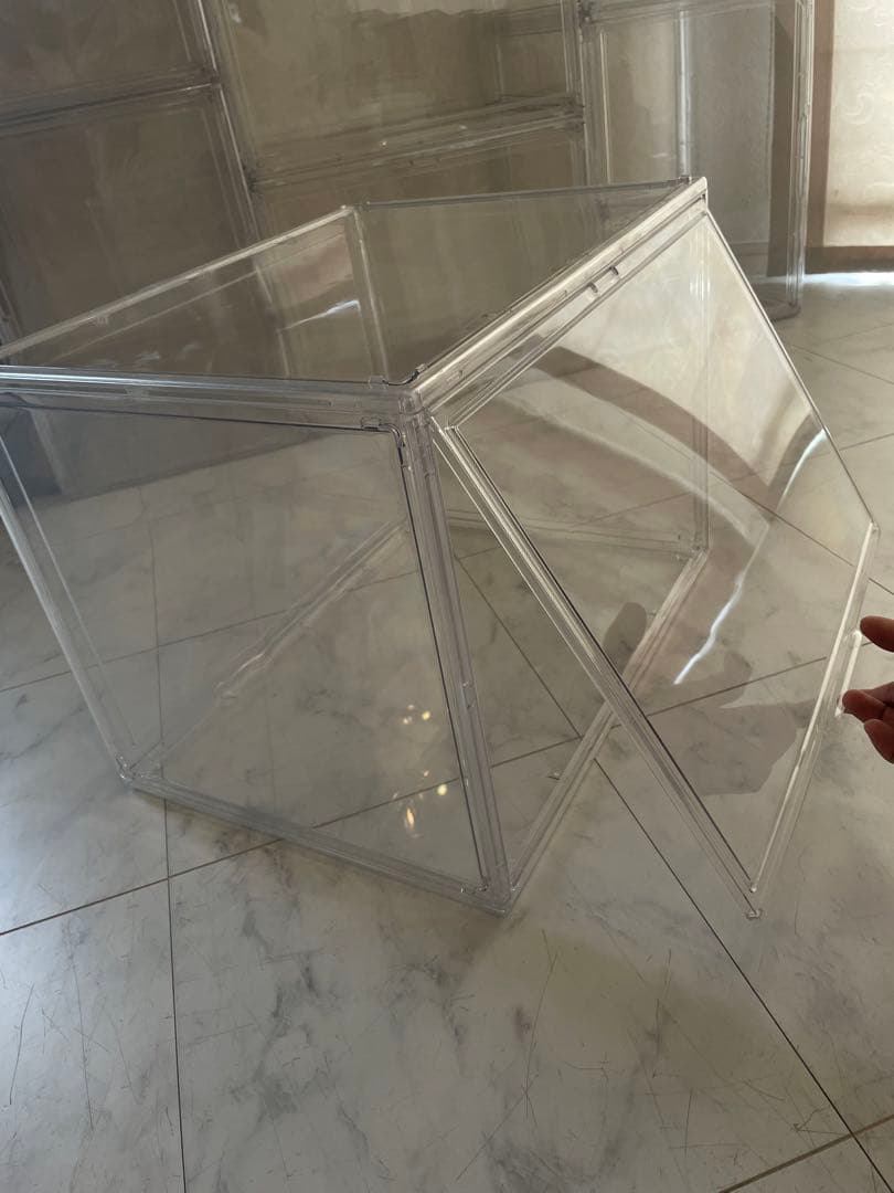 フィギュアケース　大型　2個