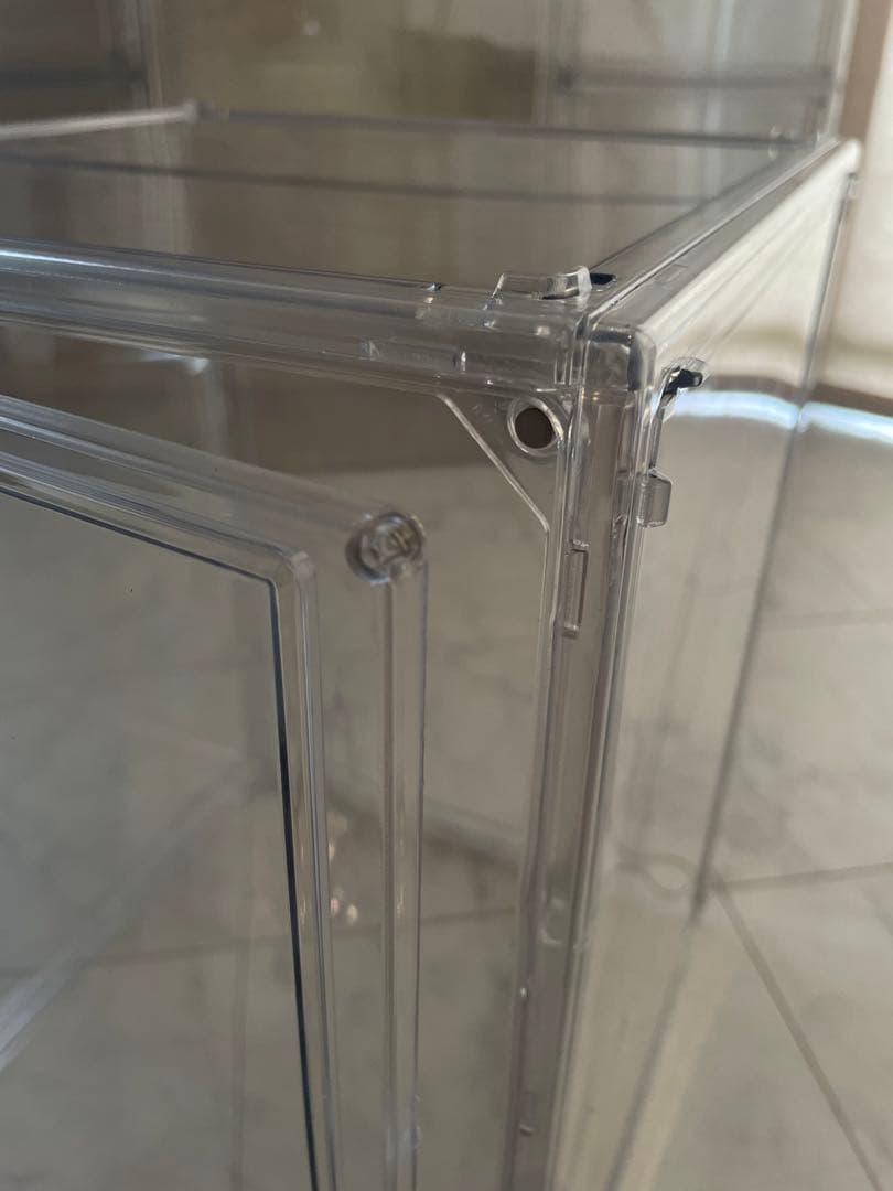 フィギュアケース　大型　2個