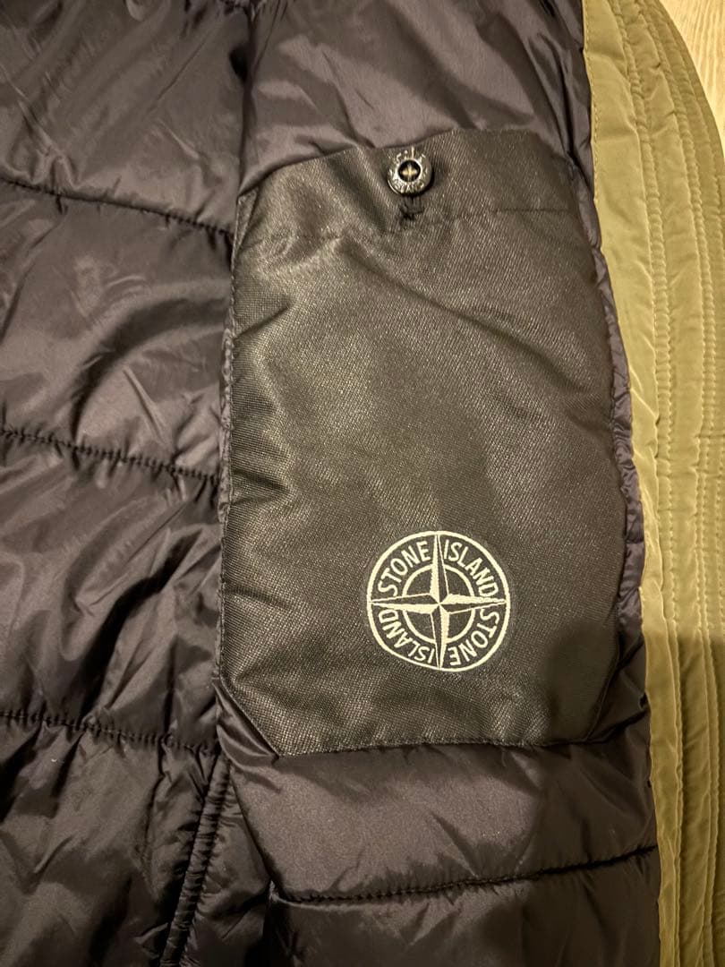 STONEストーンアイランド　プリマロフトジャケットカーキMサイズ