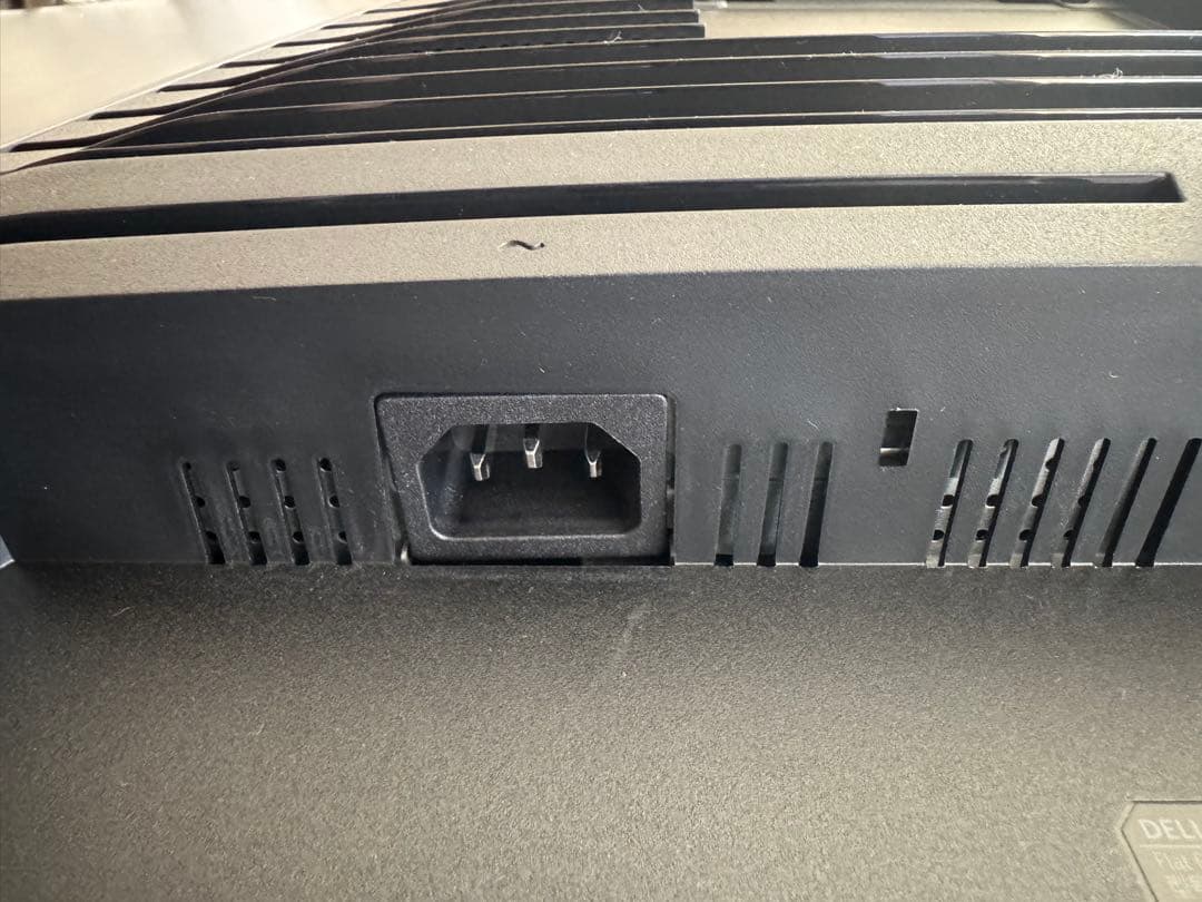 Dell G3223Q 32インチ 4Kモニター 144Hz